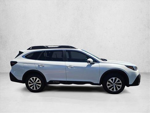 Used 2022 Subaru Outback Premium w/ Popular Package #1 AWD/4WD image 4
