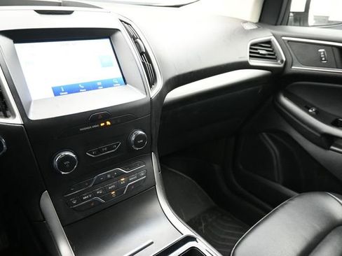Used 2020 Ford Edge SEL w/ Convenience Package image 28