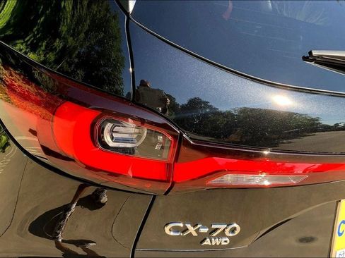 New 2025 MAZDA CX-70 Plug-In Hybrid w/ Premium Plus AWD/4WD image 29
