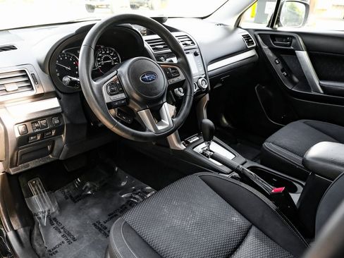 Used 2018 Subaru Forester 2.5i Premium image 2