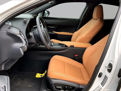 Used 2025 Lexus UX 300h FWD w/ Cold Area Package image 8