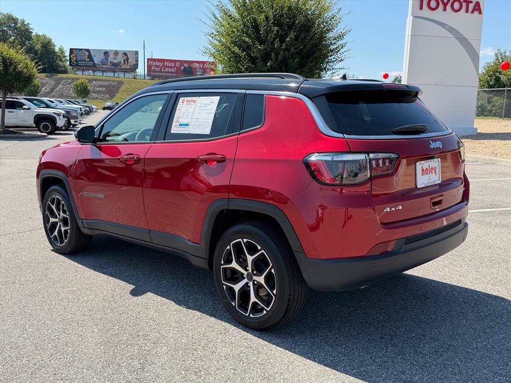 Used 2025 Jeep Compass Limited AWD/4WD image 7