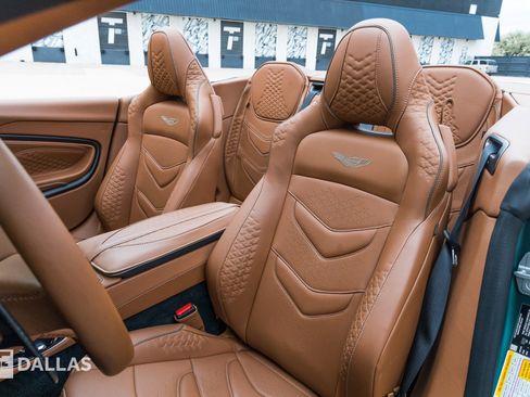 Used 2023 Aston Martin DBS Superleggera Volante RWD image 4