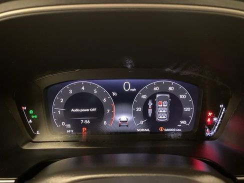 Used 2024 Honda Pilot Elite image 8