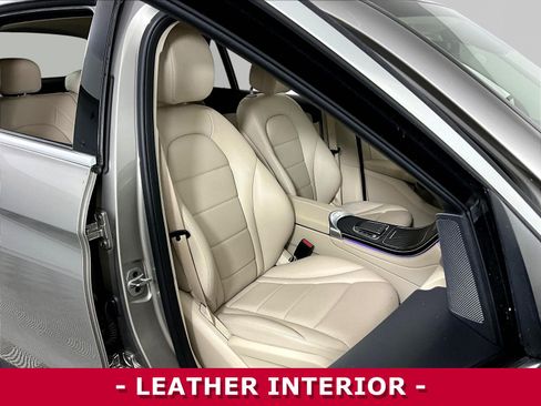 Used 2022 Mercedes-Benz GLC 300 image 28