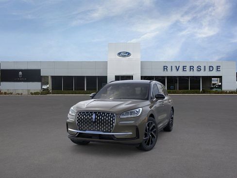 New 2025 Lincoln Corsair Grand Touring w/ Equipment Group 301A AWD/4WD image 2