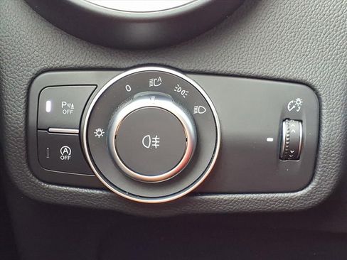 New 2026 Alfa Romeo Stelvio Sprint w/ Convenience Package image 25