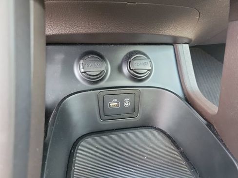 Used 2017 Hyundai Santa Fe Sport w/ 2.4L Tech Package 04 FWD image 41
