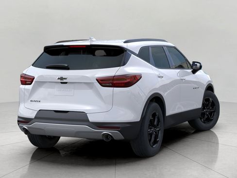 New 2026 Chevrolet Blazer LT w/ Sound & Technology Package FWD image 4