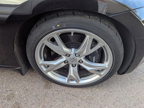 Used 2012 Nissan 370Z Touring w/ Sport Pkg image 5