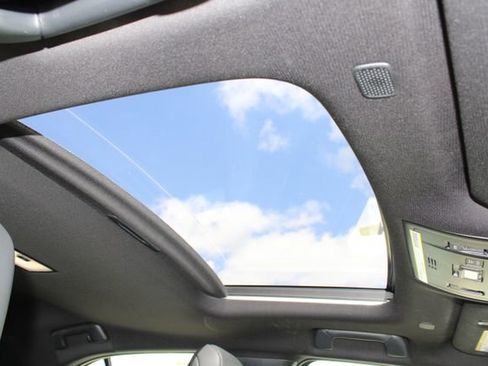 Used 2023 Lexus UX 250h FWD image 6