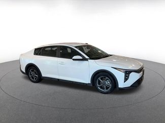 Used 2025 Kia K4 LXS video 2