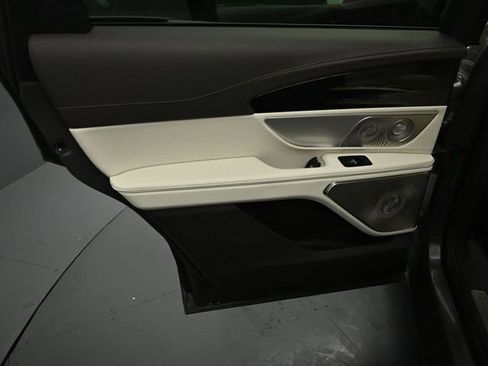 Used 2024 Lincoln Nautilus Black Label w/ Jet Appearance Package (87T) image 26