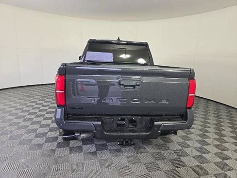 Used 2024 Toyota Tacoma TRD Off-Road w/ TRD Off Road Premium Package AWD/4WD image 15