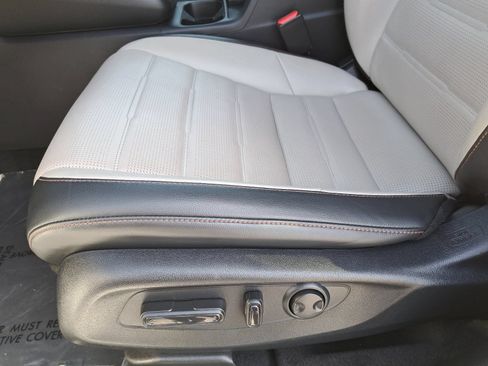 Used 2024 Honda CR-V Sport Touring image 31