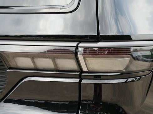 New 2026 Jeep Grand Wagoneer L Limited AWD/4WD image 21