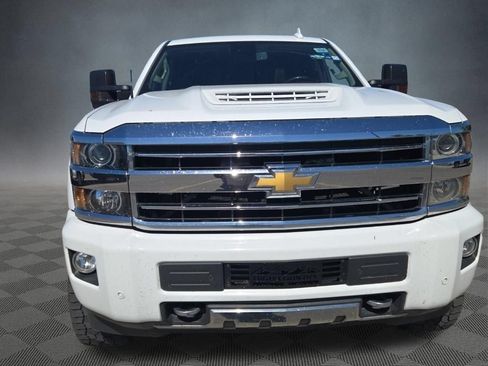 Used 2018 Chevrolet Silverado 2500 High Country w/ Duramax Plus Package AWD/4WD image 2