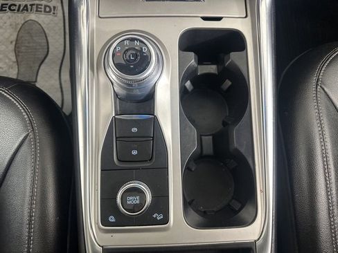 Used 2023 Ford Explorer Limited image 22