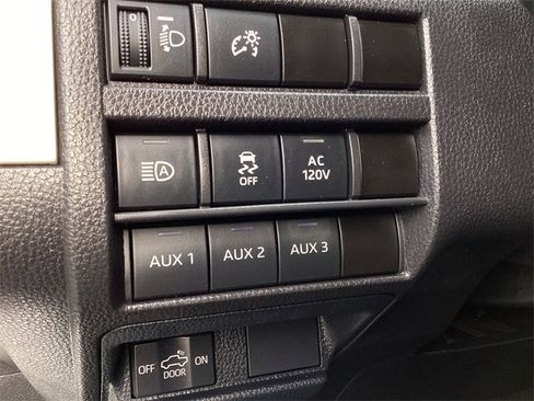 Used 2024 Toyota Tacoma TRD Sport image 26