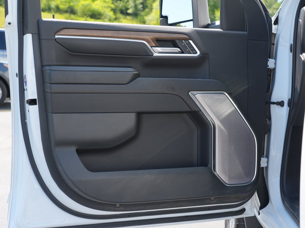 Certified 2024 Chevrolet Silverado 3500 High Country w/ LPO, Dark Essentials Package AWD/4WD image 14
