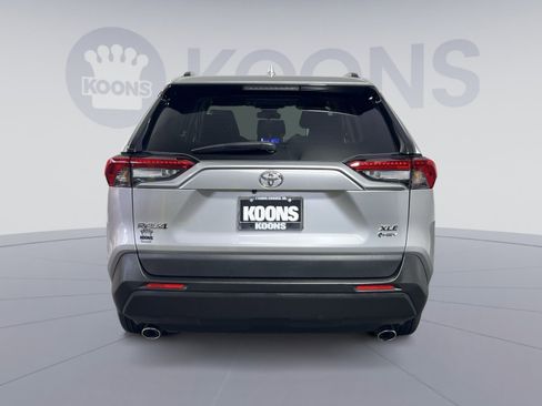 Used 2025 Toyota RAV4 XLE image 5