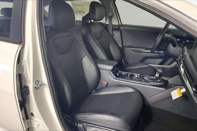 New 2026 Kia K4 EX FWD image 11