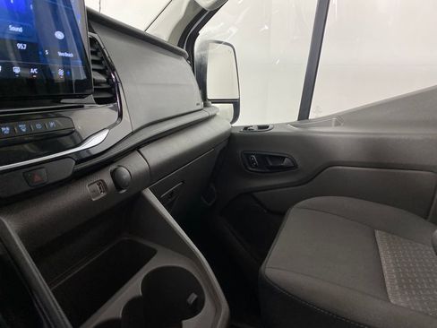 Used 2023 Ford Transit 350 XLT image 14