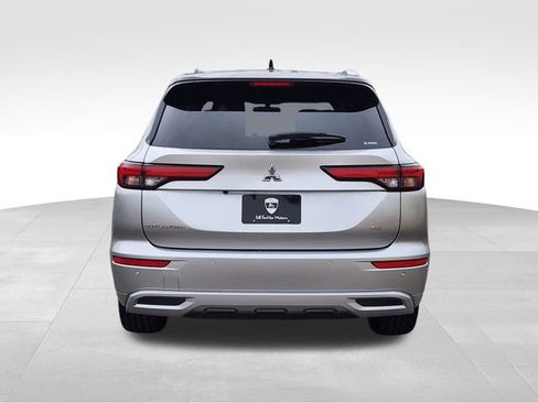 Used 2023 Mitsubishi Outlander SEL image 7