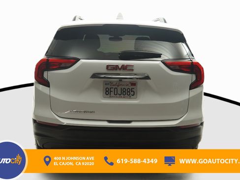 Used 2018 GMC Terrain SLE w/ Driver Convenience Package FWD image 12