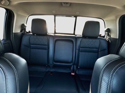 Used 2024 Nissan Frontier SL w/ Technology Package image 23