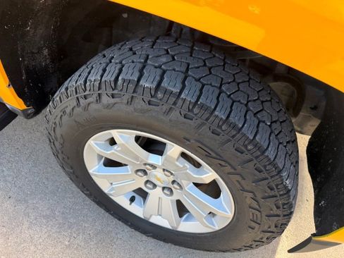 Used 2018 Chevrolet Colorado LT w/ LT Convenience Package AWD/4WD image 15