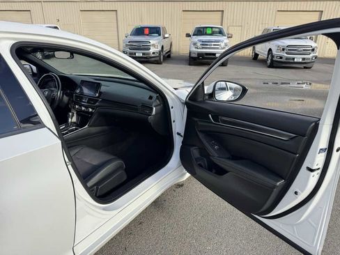 Used 2020 Honda Accord Sport image 16