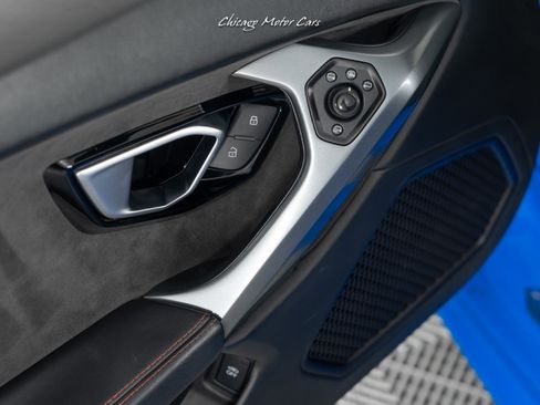 Used 2017 Lamborghini Huracan LP 580-2 RWD image 25