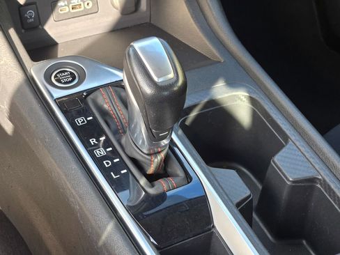 Used 2025 Nissan Sentra SR image 35