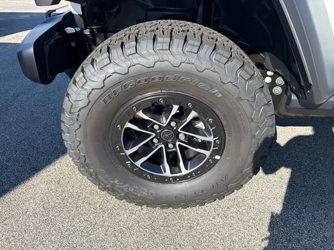 New 2026 Jeep Wrangler Unlimited Sport AWD/4WD image 9