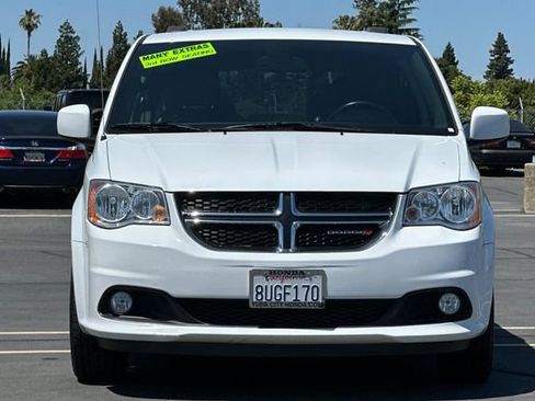 Used 2019 Dodge Grand Caravan SXT FWD image 6