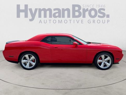 Used 2009 Dodge Challenger SRT8 image 2