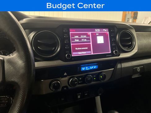 Used 2021 Toyota Tacoma SR5 AWD/4WD image 21