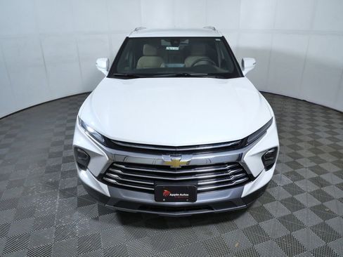 Used 2023 Chevrolet Blazer Premier w/ Driver Confidence II Package AWD/4WD image 3