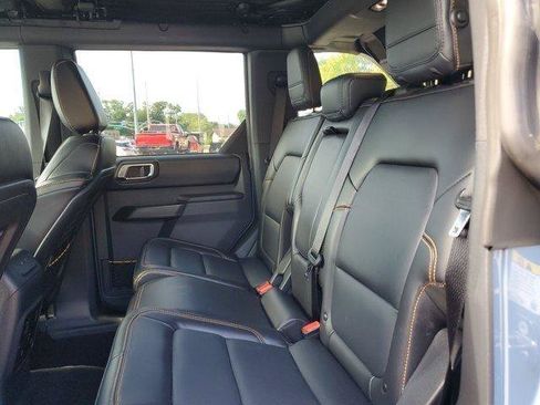 Used 2024 Ford Bronco Badlands AWD/4WD image 8