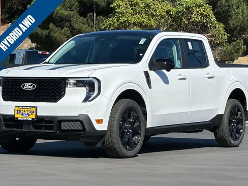 New 2025 Ford Maverick Lariat w/ Black Appearance Package image 8