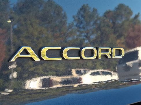 Certified 2024 Honda Accord EX image 27