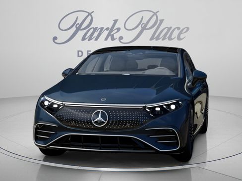 Certified 2023 Mercedes-Benz EQS 580 4MATIC Sedan image 36