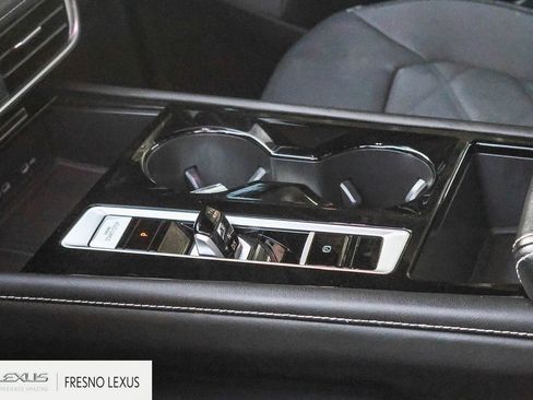 Used 2024 Volkswagen Atlas Cross Sport SE image 20