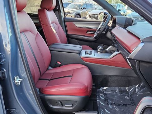 New 2026 MAZDA CX-70 3.3 Turbo w/ Premium Plus Pkg image 15