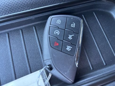 Used 2024 Chevrolet Tahoe Premier w/ Premium Package AWD/4WD image 29