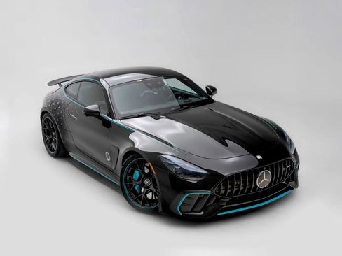 Used 2025 Mercedes-Benz AMG GT 63 image 3