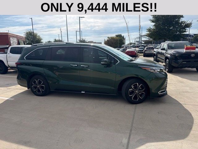 Used 2026 Toyota Sienna Platinum AWD/4WD image 2