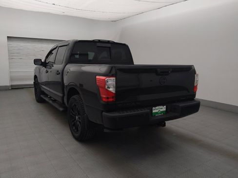 Used 2018 Nissan Titan SV w/ SV Convenience Package image 5