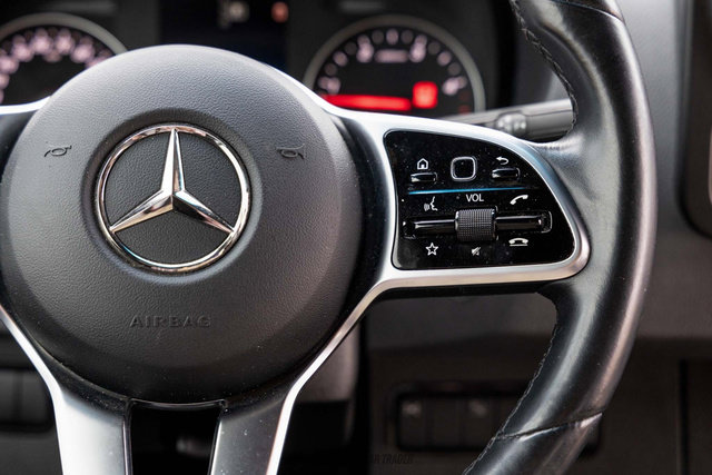 Used 2021 Mercedes-Benz Sprinter 2500 image 28